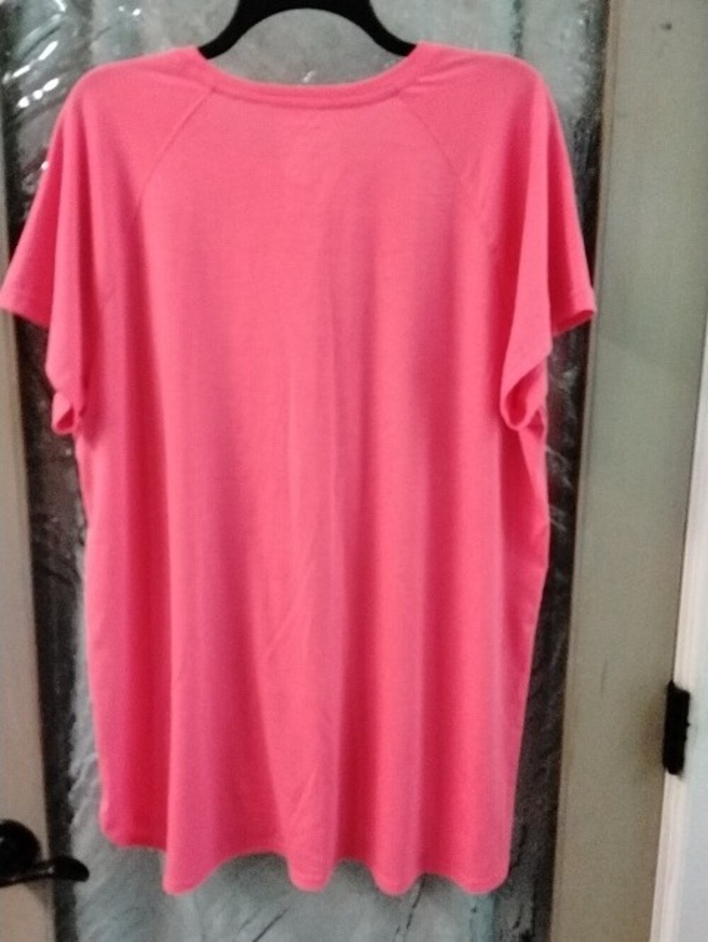 tek gear Bright Pink Short Sleeve Crewneck Tee - Picture 2 of 3